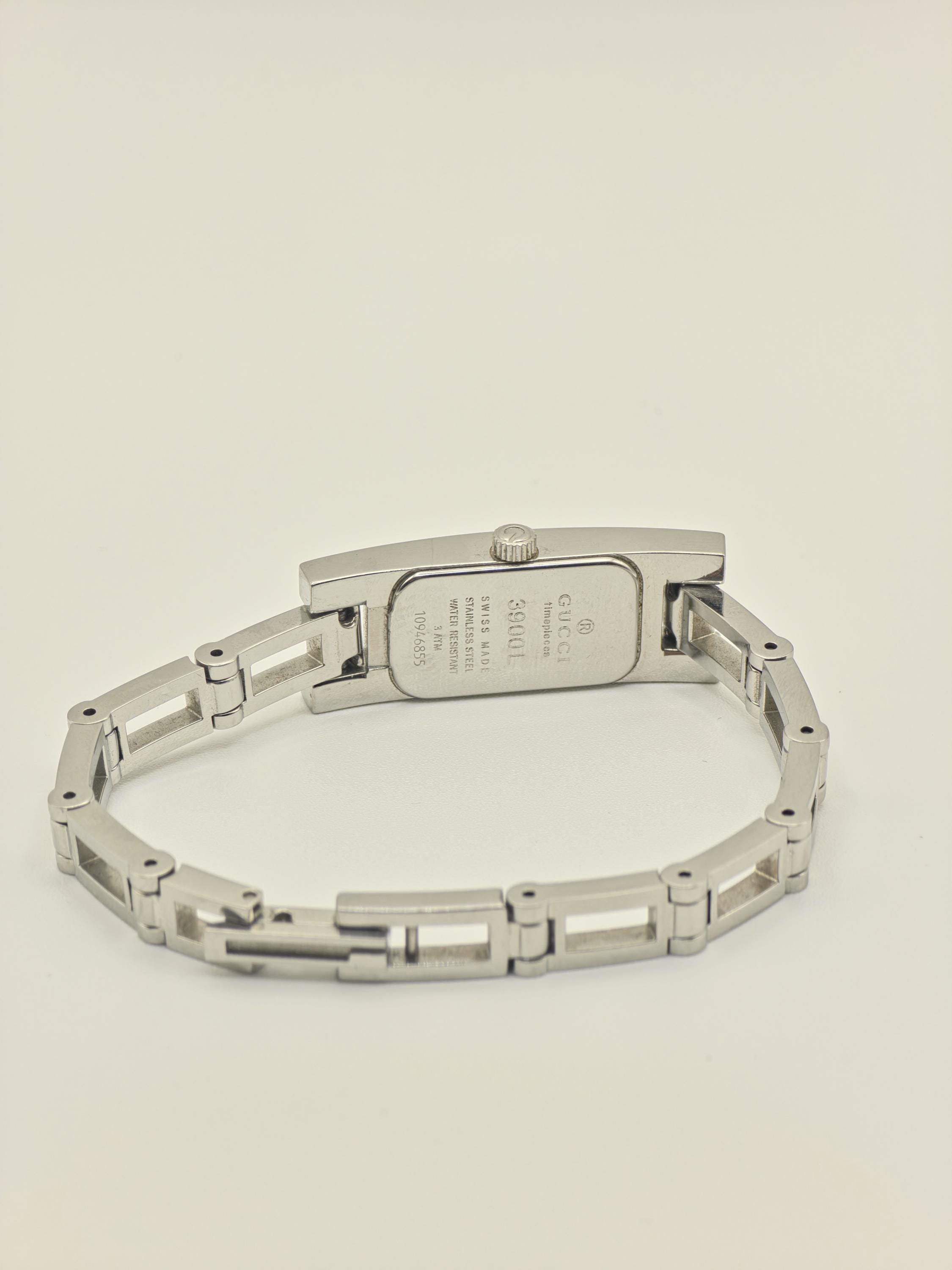 Gucci 3900L Silver Ladies Watch Mother of Pearl Dial Diamond