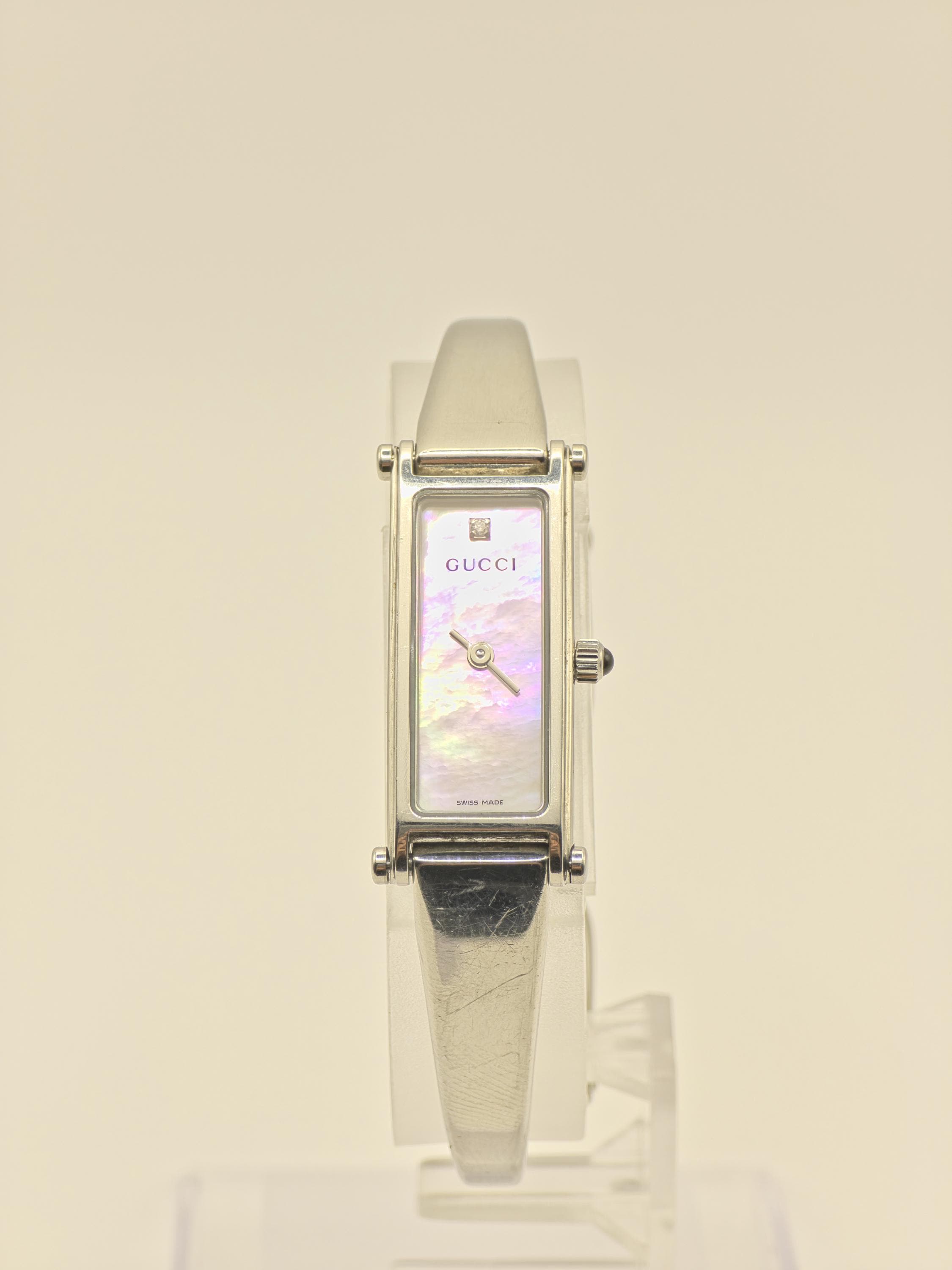 Gucci 1500L Quartz Watch Mother of Pearl Dial Silver Women Vintage