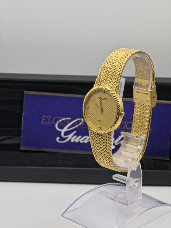 gold or silver dress watch Four Gold Dress Watches For The Classic Gentleman: Yes, They Still Exist! (Gold Watches, That Is, True Gentlemen Are Even Rarer)