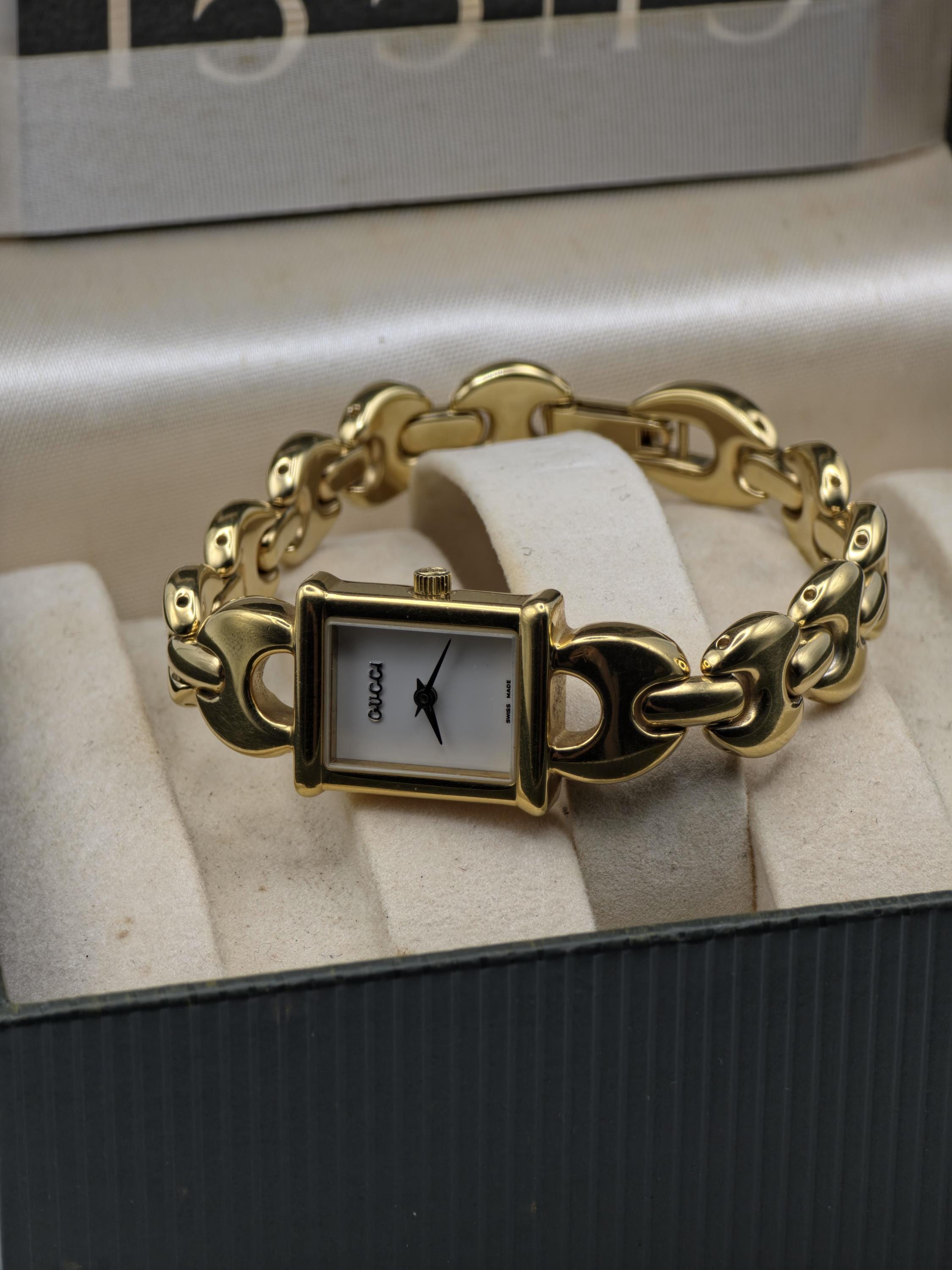 Gucci 1800L Vintage Swiss Women's Watch | Box & Warranty Card