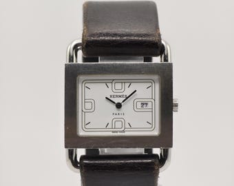 Hermès Paris Carré Quartz Men’s Watch – Swiss Made Minimalist Design