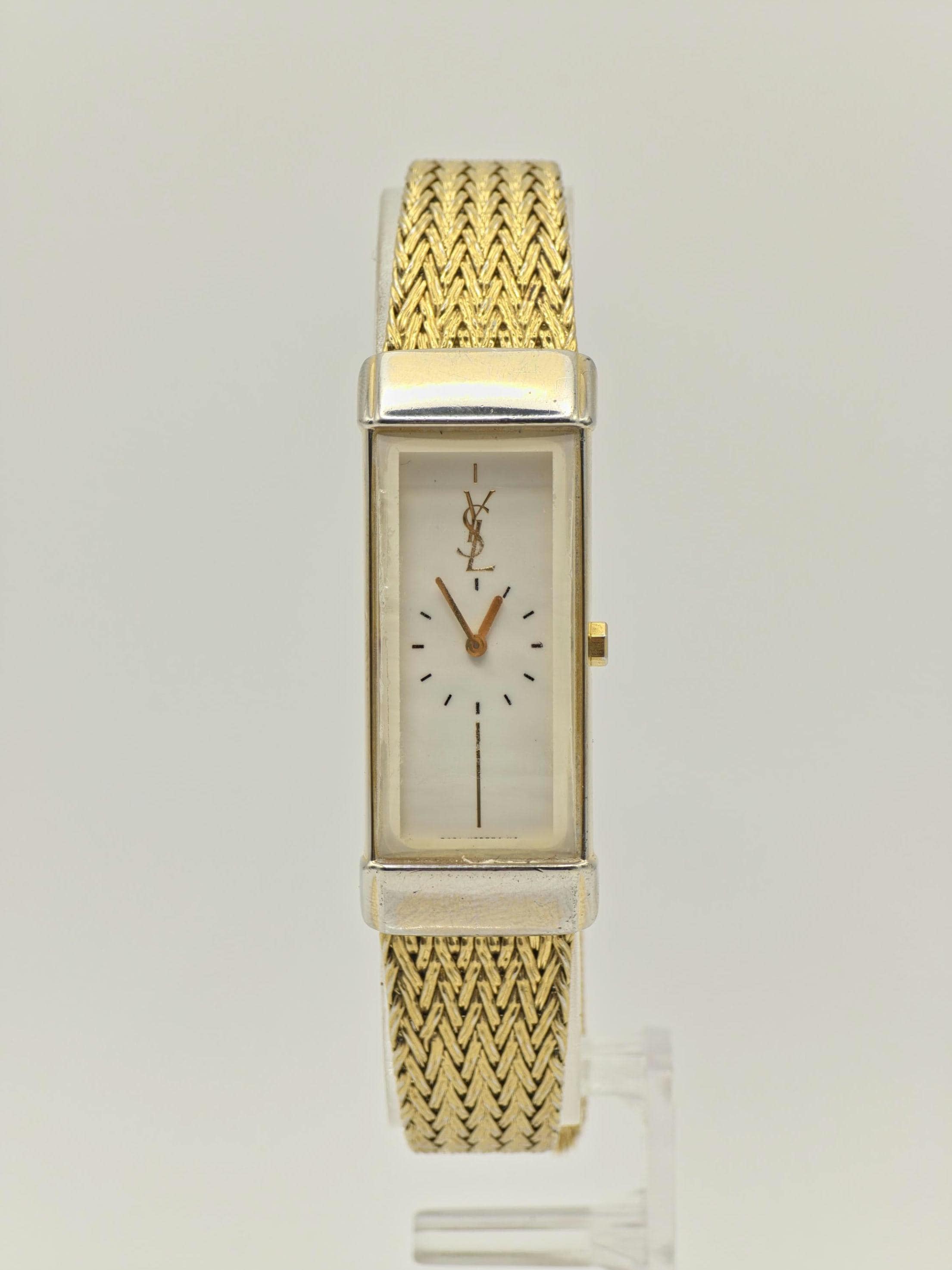 Yves Saint Laurent ローマン　レクタンギュラ ゴールド Yves Saint Laurent ローマン レクタンギュラ ゴールド