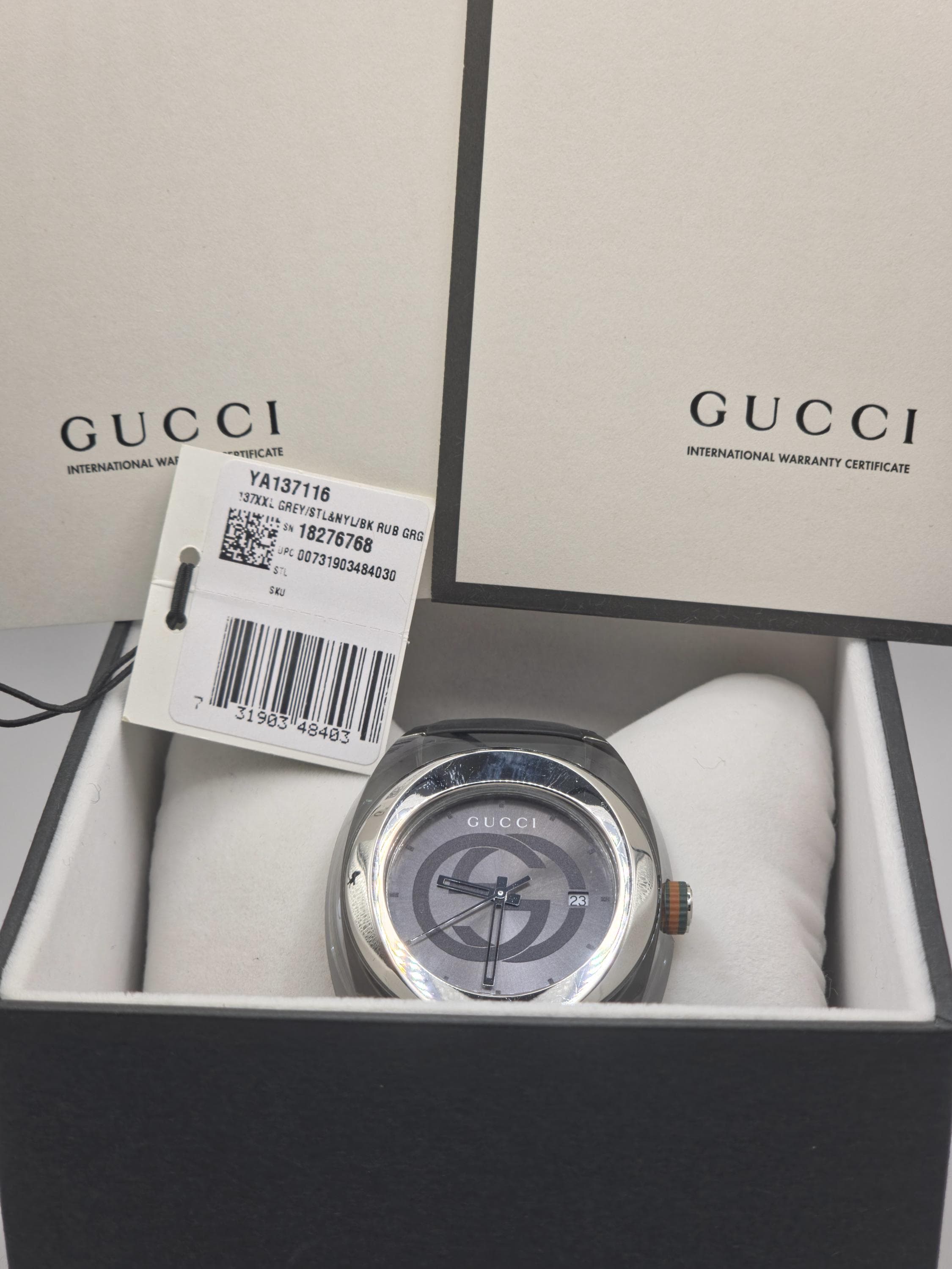 Gucci Sync Mens Black Sport Watch Ref 137.1 Swiss Made Date Rubber