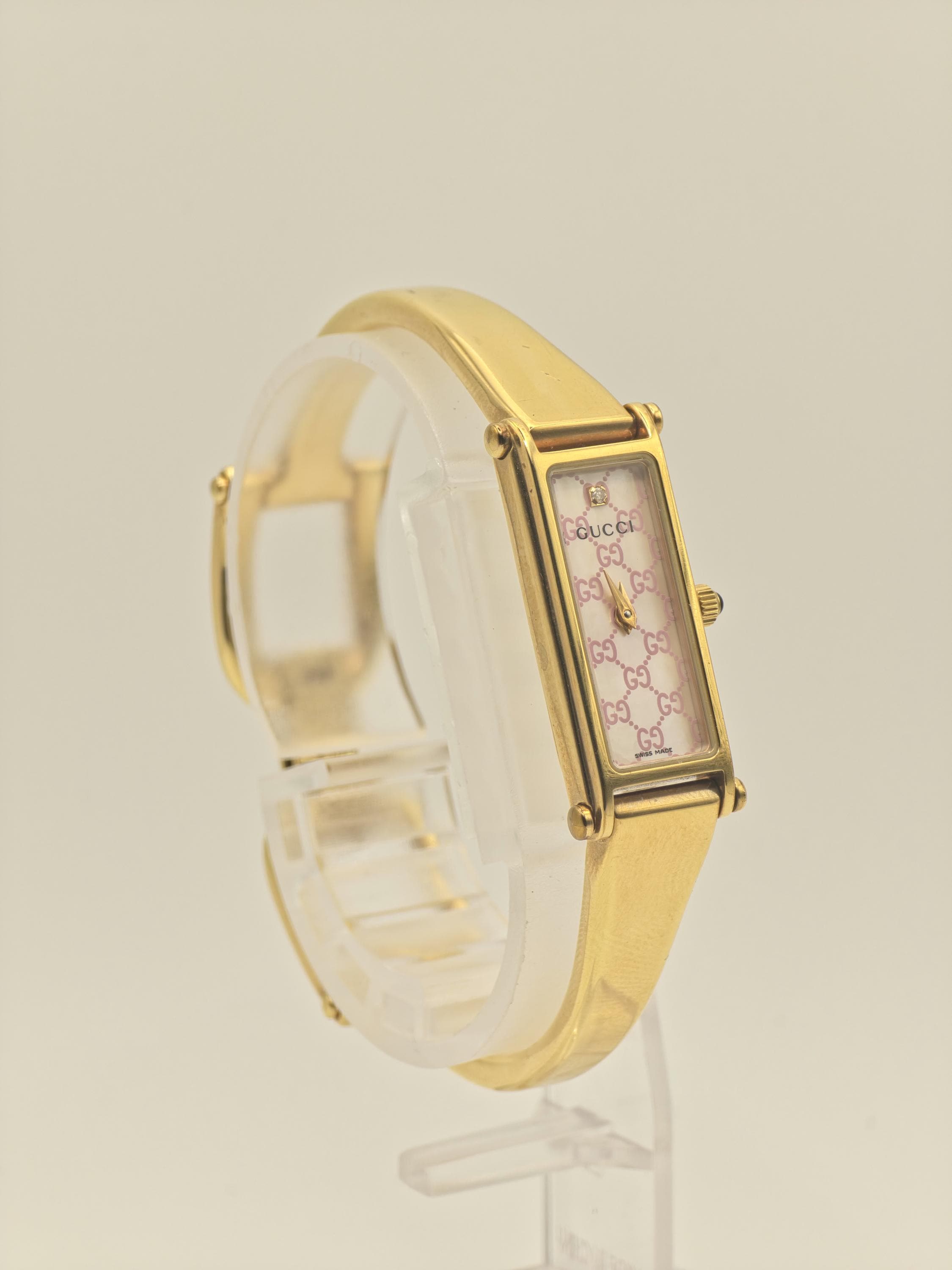 Gucci 1500L Women's Swiss Quartz Watch Gold Tone Pink GG Dial