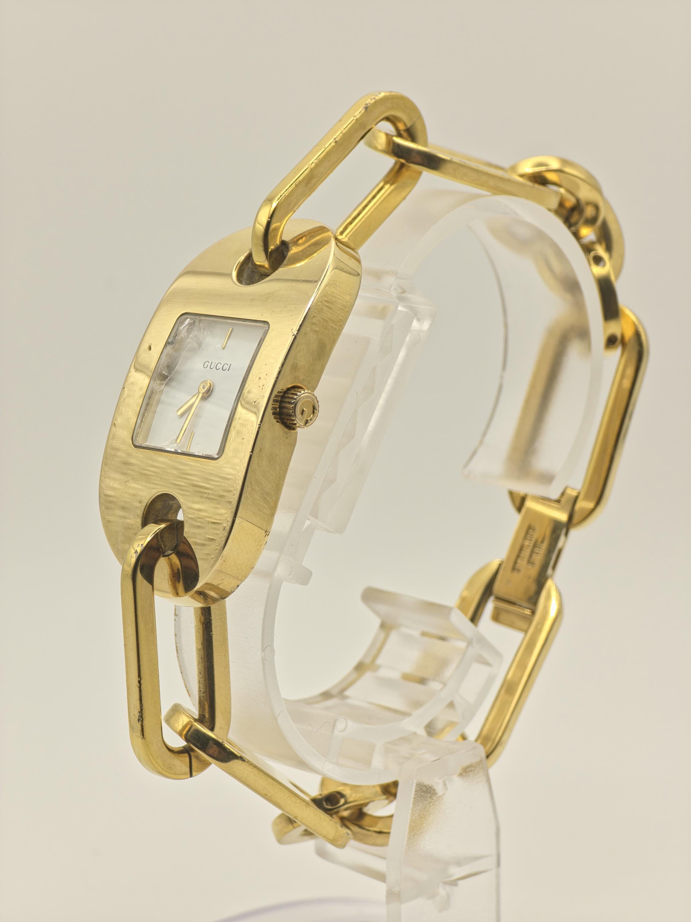 Gucci 6155L Quartz Watch White Dial Gold Tone Women Swiss Vintage