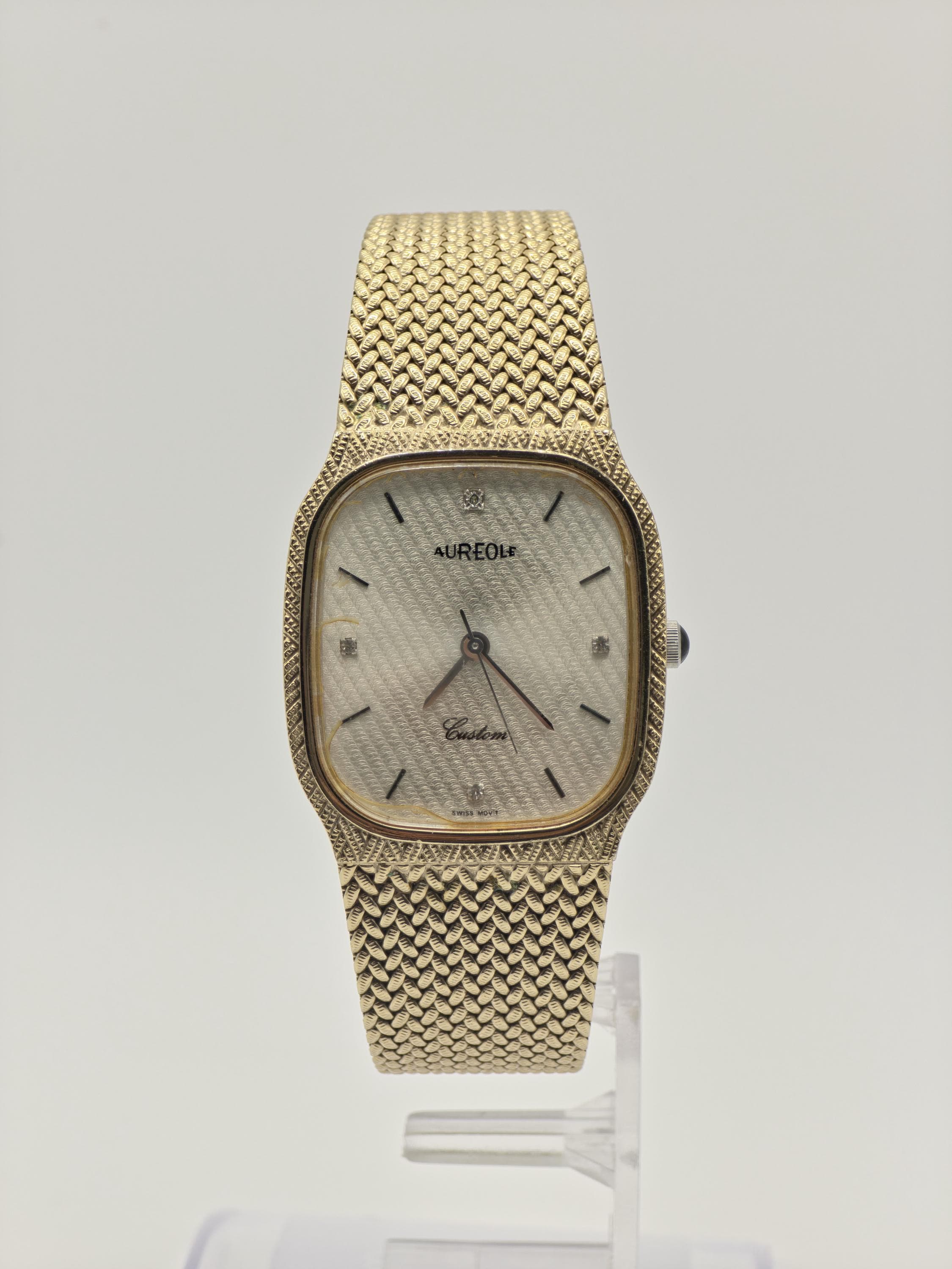Aureole SW532M Gold Tone Vintage Quartz Watch – Textured Dial