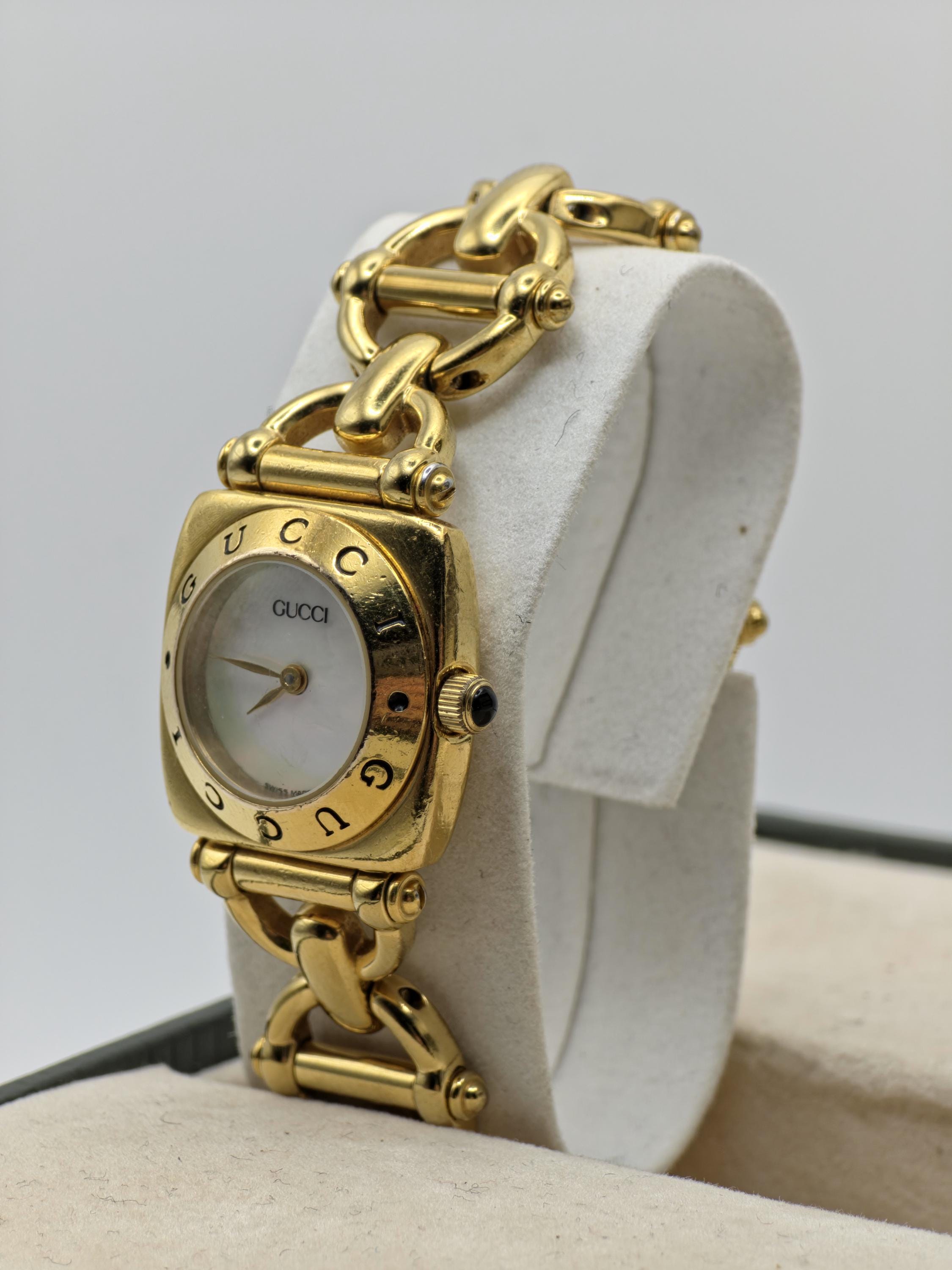 Gucci 6400L Vintage Swiss Women's Watch | Box & International