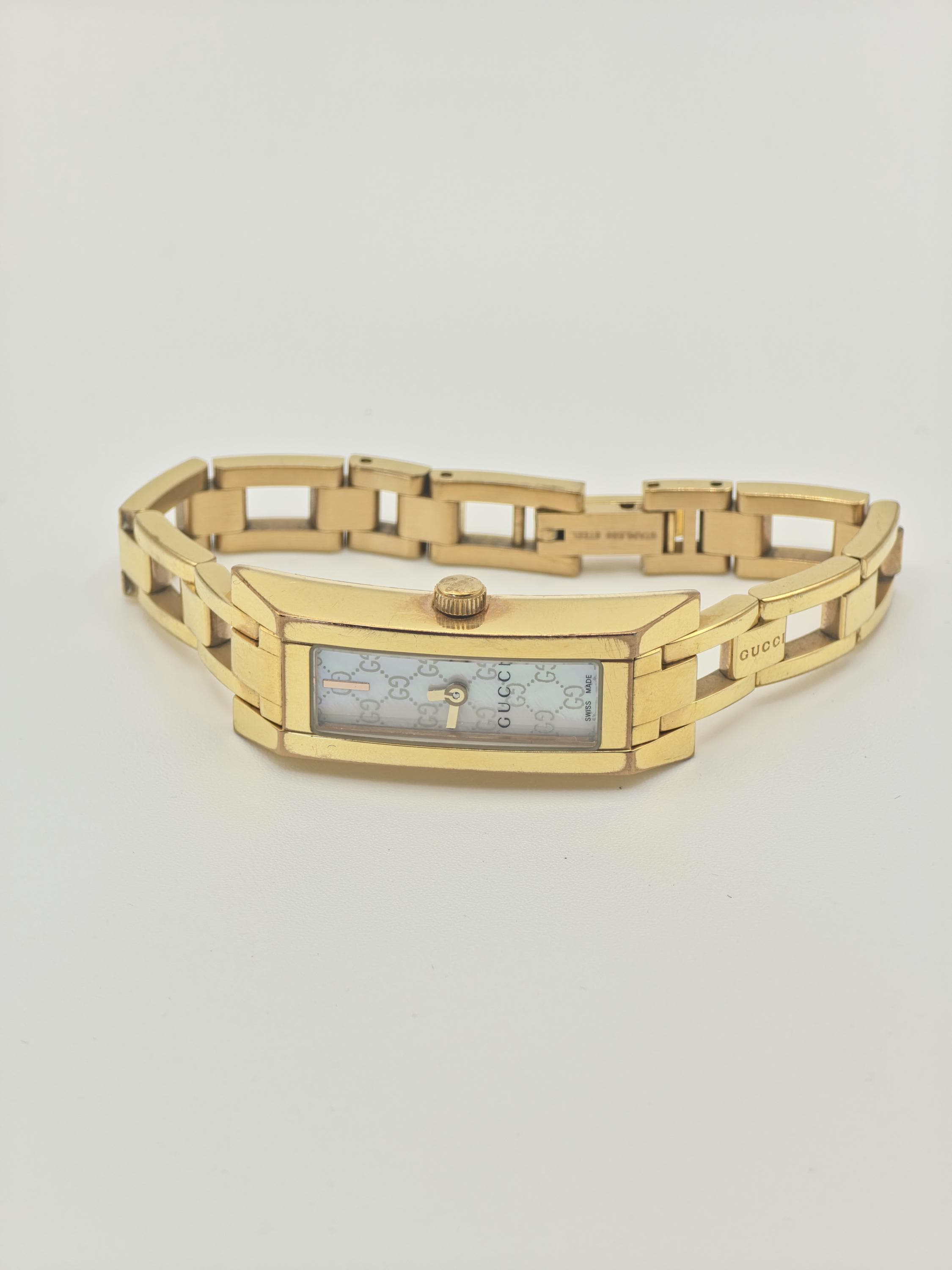 Gucci 110 Women's Gold Bracelet Swiss Quartz Watch 2 Year Warranty
