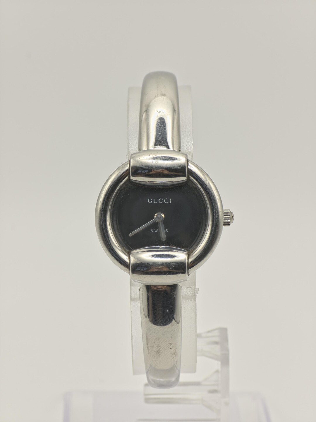 Gucci 1400L Quartz Watch Black Dial Bangle Bracelet Women Swiss