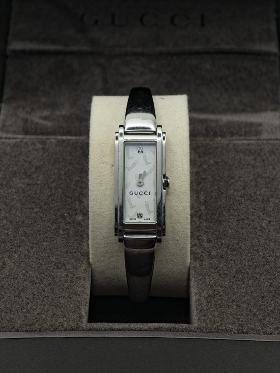Gucci Women's Rectangular Watch | Model 109 | Swiss Made