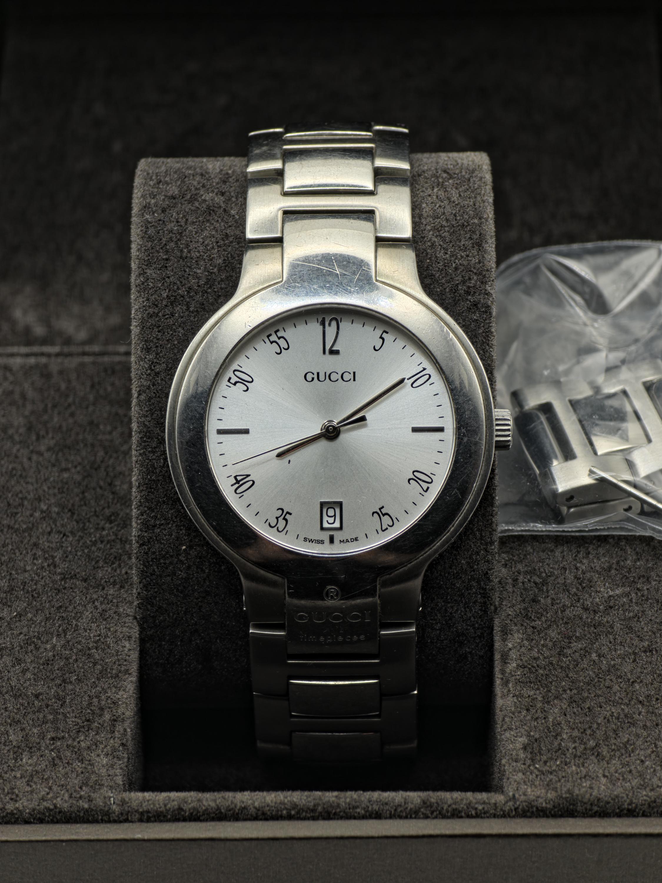 Gucci 8900M Timepiece Vintage Stainless Quartz Watch Men - Box