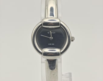 Near Mint / Gucci 2305l Black Square Silver 17mm Quartz Ladies