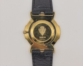 唯一の【GUCCI】ヴィンテージ 3400L ゴールド腕時計ブラックレザーベルト Gucci 3400 Gold Plated Quartz Watch | 1980s Swiss Made | Black