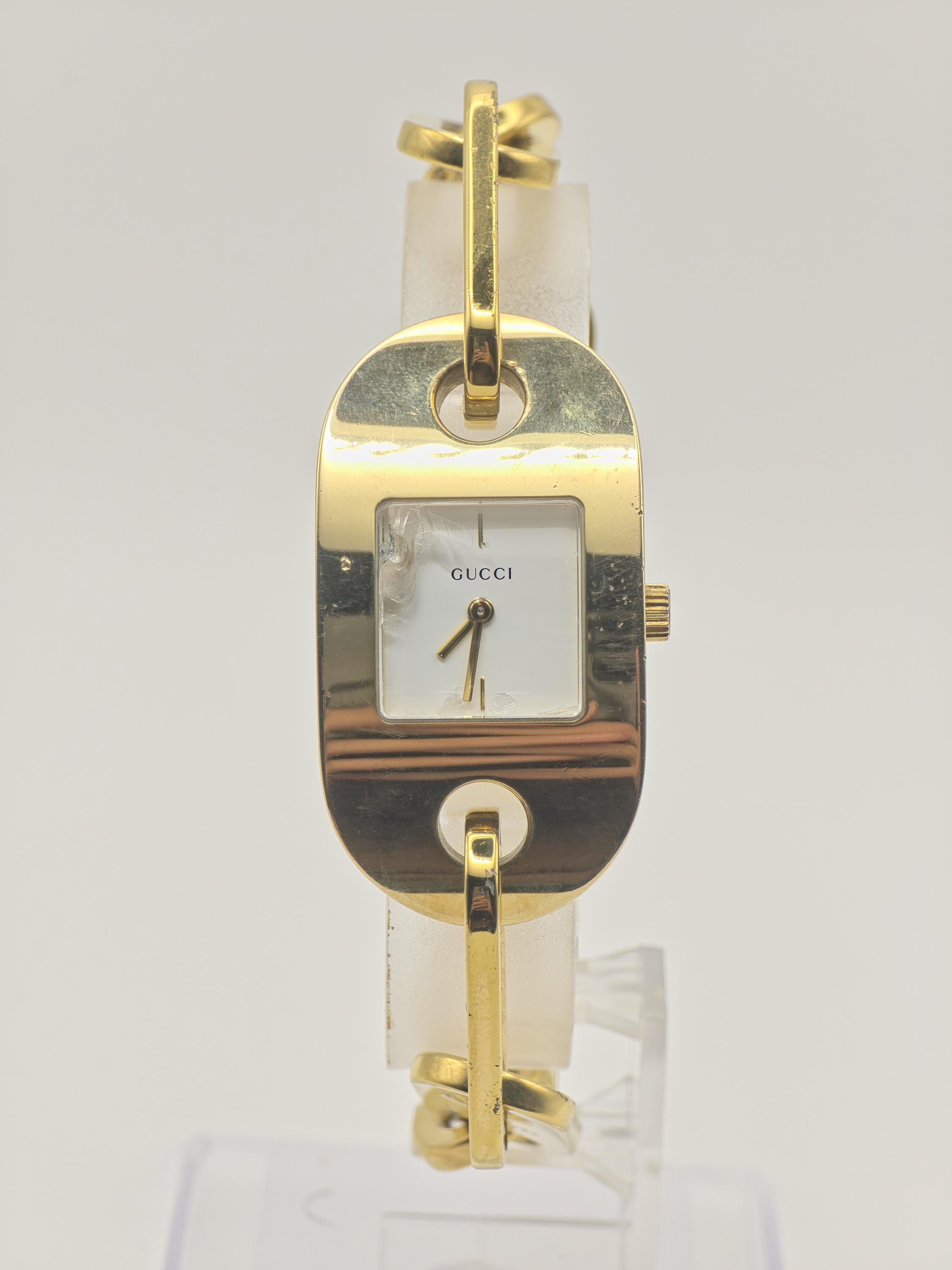 Gucci 6155L Quartz Watch White Dial Gold Tone Women Swiss Vintage