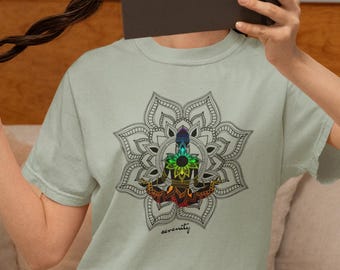 Serenity Chakra Mandala T-shirt – Kvinnlig Silhuett, Spirituell Yoga Zen T-shirt