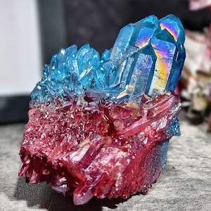 Regenbogen Engel Aura Quarz Cluster, Engel Aura Kristall Cluster, Heilkristall, für ihr Geschenk / Geburtstagsgeschenk. Zufällige 1 Stück, Kristall-Dekor
