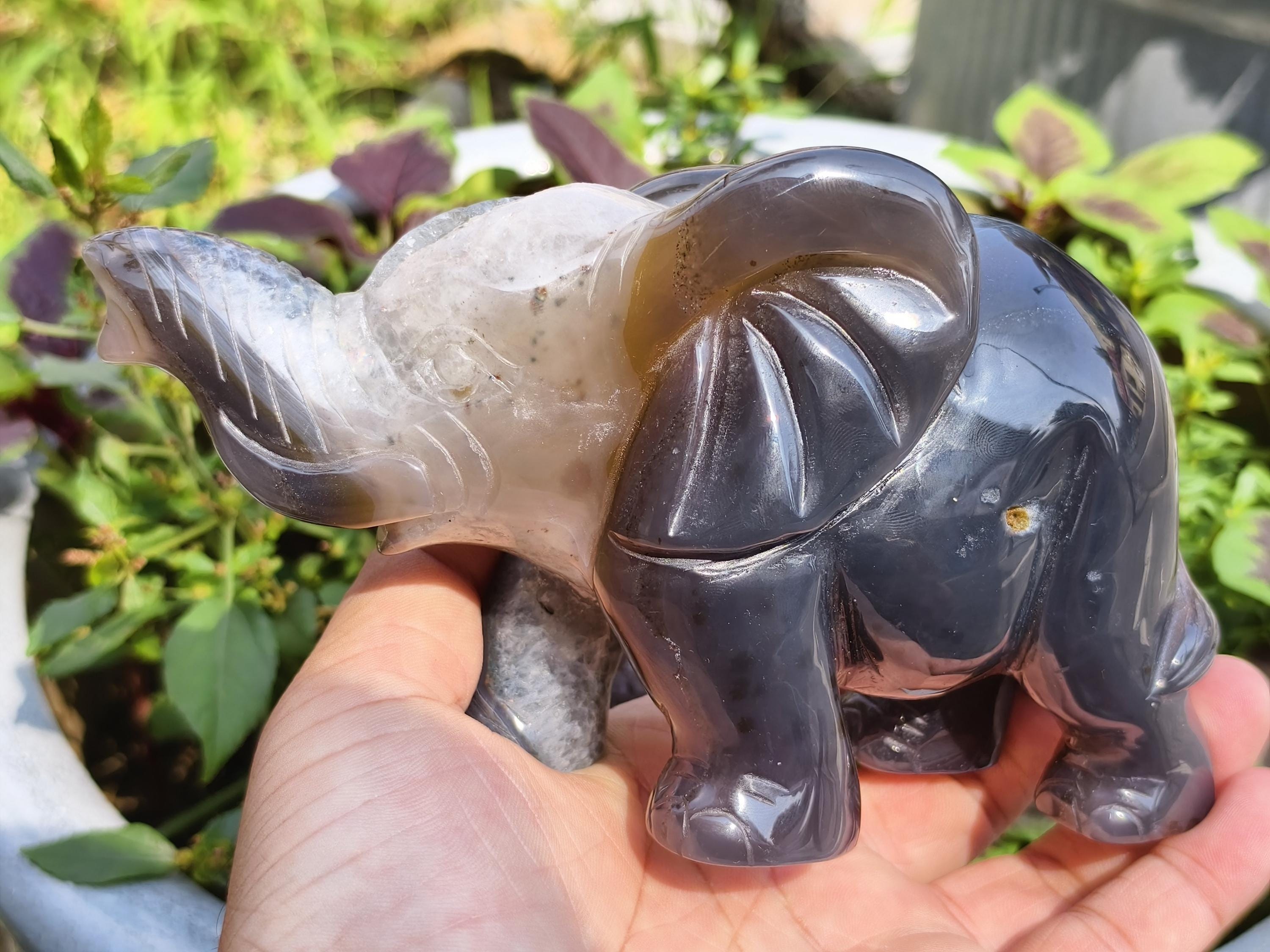 瑪瑙ジオード象の置物：天然水晶彫刻、室内装飾 - Etsy 日本