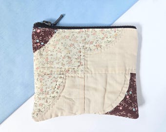 Quilted Pouch. Quilt Bag. Vintage Quilt. Zippered Pouch. Leather Pouch. Upcycled Leather Pouch. Coin Purse. Ready To Ship.