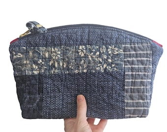 Denim Makeup Pouch. Vintage Quilt. Quilted Pouch. Cosmetic Bag. Artist Case. Upcycled Denim. Quiled Bag.
