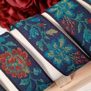 VINTAGE FOLK FLORAL Jacquard Ribbon 1-1/16&quot; wide – 1970s Red Blue Yellow Green on Dark Navy Woven Trim for Sewing & Embellishments