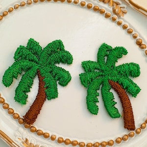 Vintage Palm Tree Embroidered Applique: Tropical Island Decor