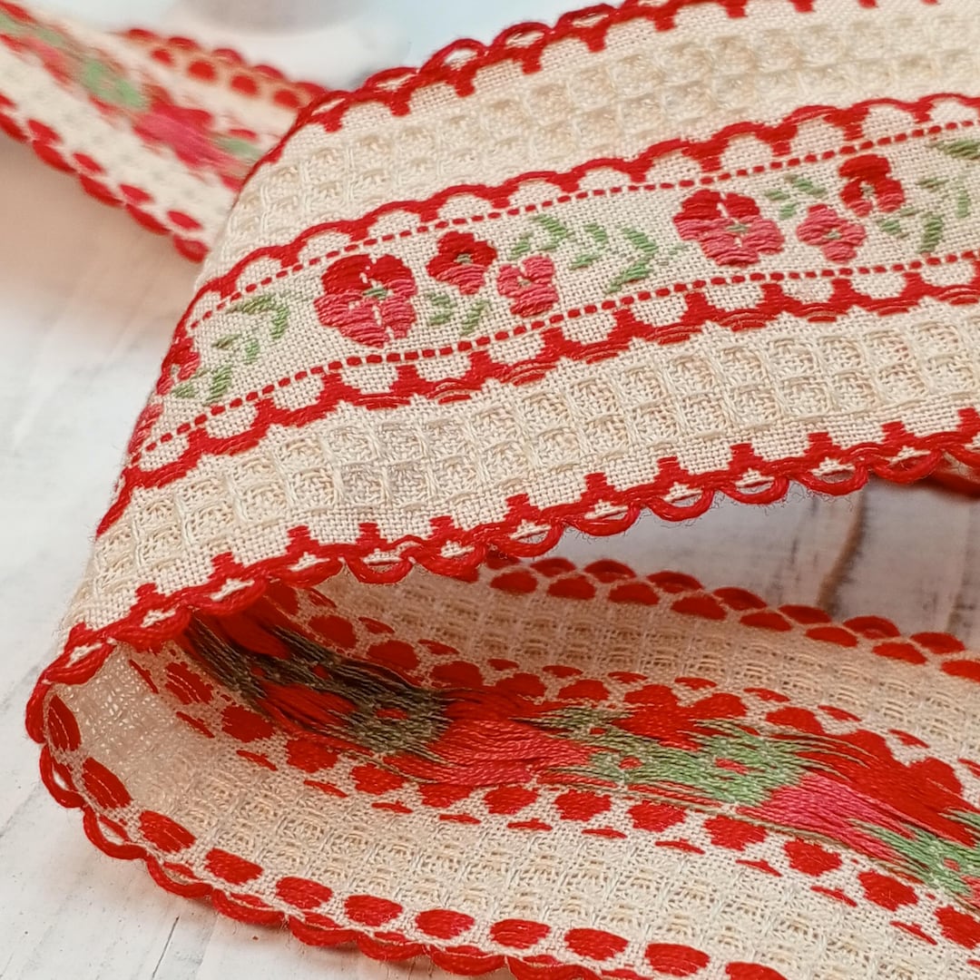Victorian Ribbon Pattern RETRO VICTORIAN CHARM Red Floral Scalloped Edge Ribbon 1-5/8