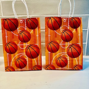 16 Pcs Basketball Gift Bags with Handles for Basketball Birthday Party Supplies Basketball Candy Treats Bags Basketball Party Favor Bags Bag