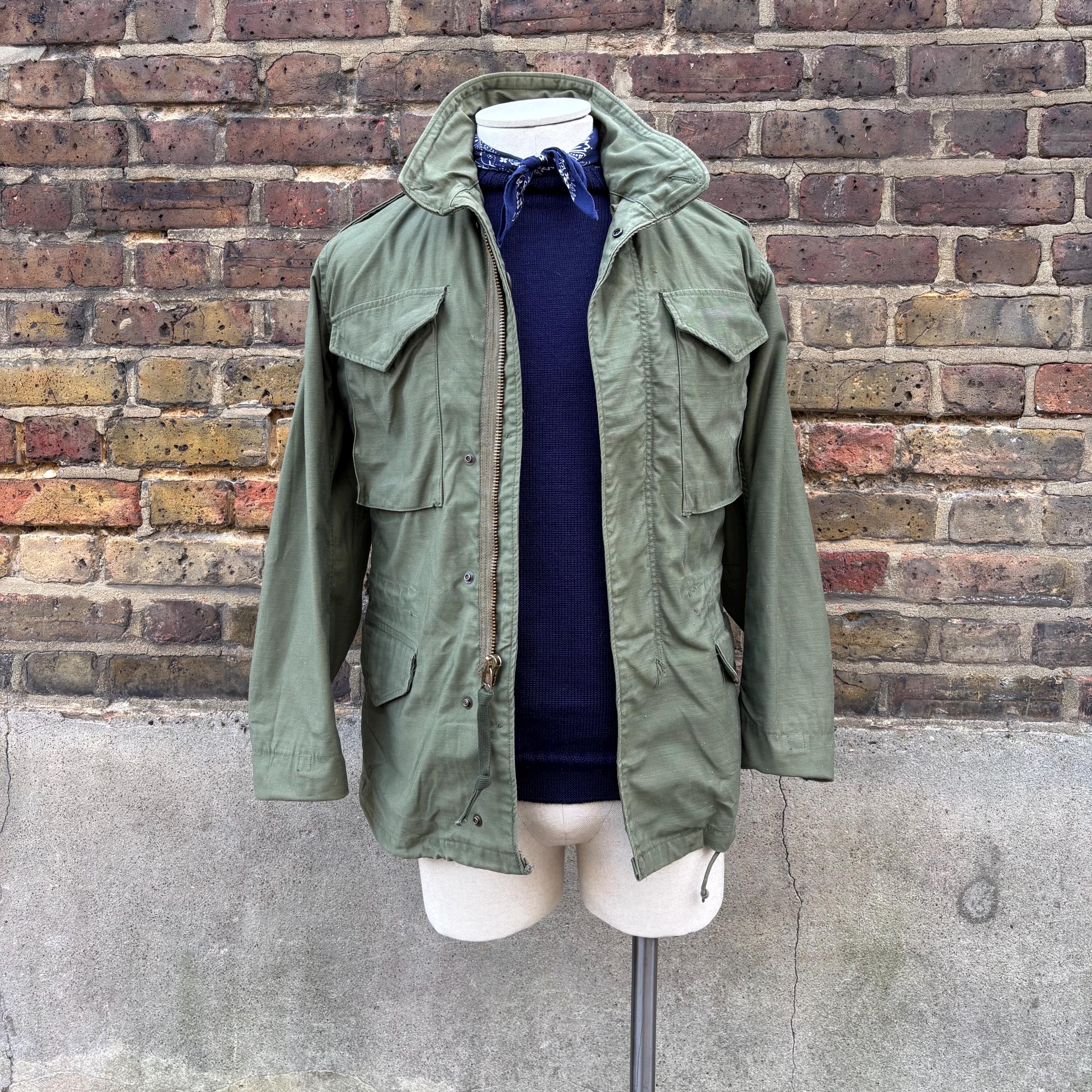 ジャケット・アウター ALPHA INDUSTRIES US ARMY M-65 1978 Alpha M-65 Field Coat - MJM24000C1