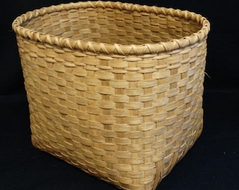 Hand Woven Quilt Basket: Golden Oak Rectangular Storage