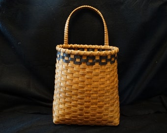 Hand Woven Wall Basket: Golden Oak Large Wall Basket.