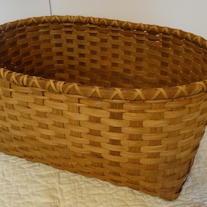 Hand Woven Golden Oak Basket: Large Traditional Storage