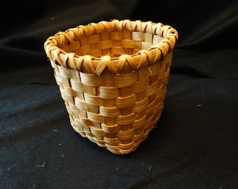 Hand Woven Square Basket: Golden Oak Wood Base, 7x7 Inches
