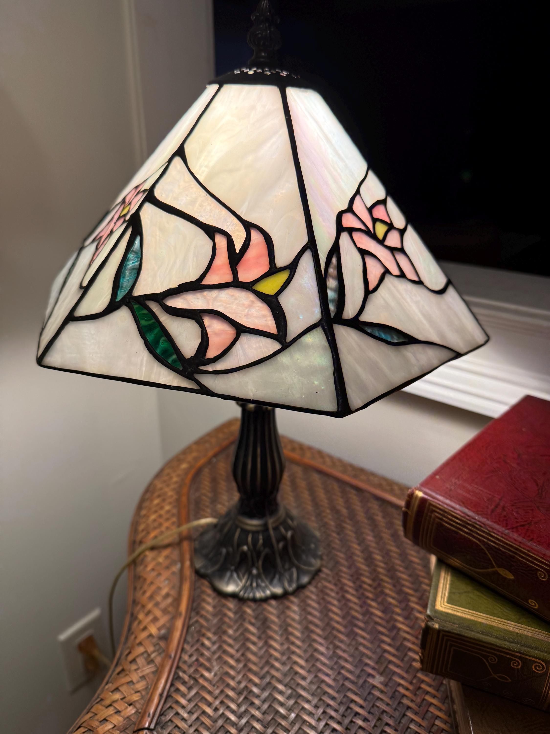 WORLD'Sテイファニーステンドグラスラテンプ WORLD'Sテイファニーステンドグラスラテンプ - メルカリ