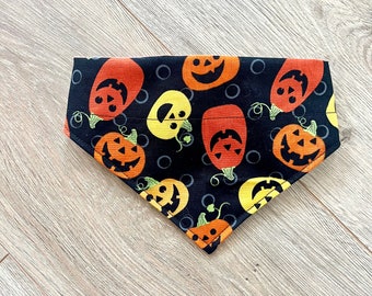 Chouchou bandana tête de citrouille pour animal de compagnie