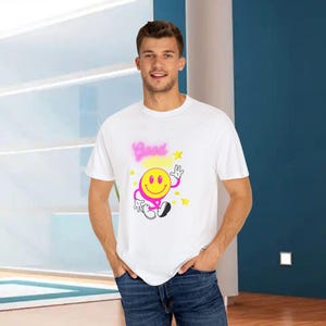 Good Vibes: Unisex Garment-Dyed T-Shirt, Positive Energie T-Shirt, Inspiration Shirt, Casual Top, bequeme Kleidung, Vintage Feeling