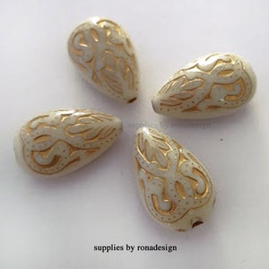 18x12mm Ivory White Cream Beige Gold Etched Metal enlaced teardrop acrylic beads 16 pcs