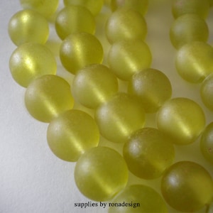 10mm Frosted Yellow Glass round beads - 20pcs