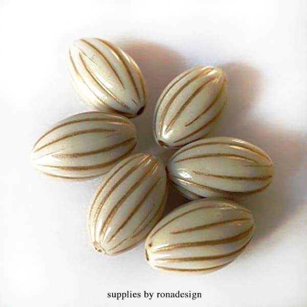 14.5x9mm Antique Ivory beige Gold twisted enlaced oval acrylic beads 20 pcs