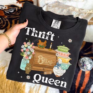 Thrift Queen Shirt, Thrift Aesthetic Tee, Vintage Shopping Lover Gift, Grandma Core, Vintage Hen Thrifted Shirt afbeelding 10