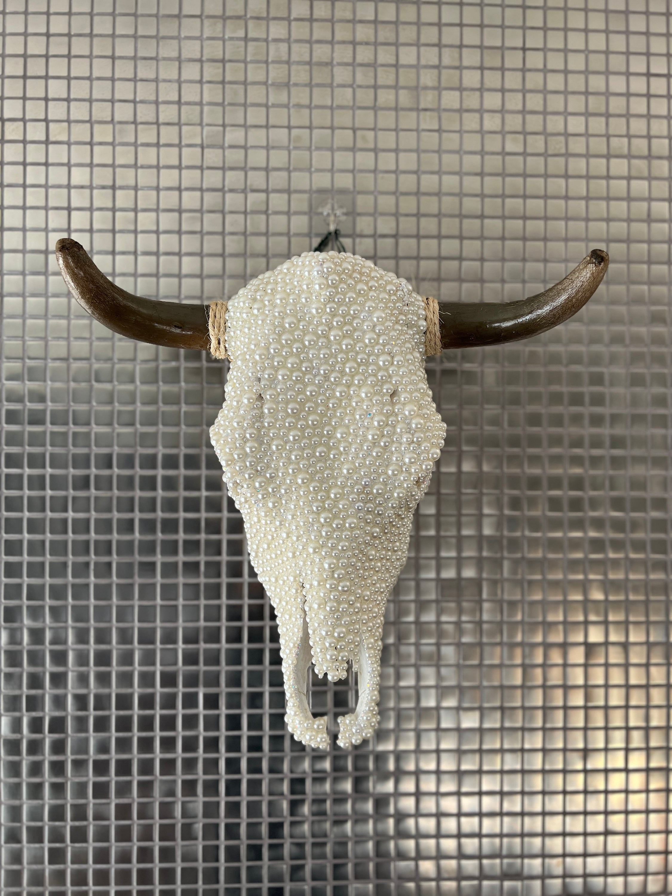 Pewter Cow Skull Wine Pull
