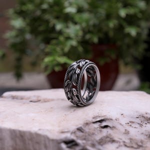Oxidized Sterling Silver Leaf Ring: Vintage Forest Wedding Band