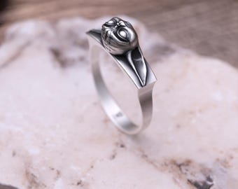 Baby Alien Ring: Handcrafted 925 Sterling Silver Sci-Fi Jewelry