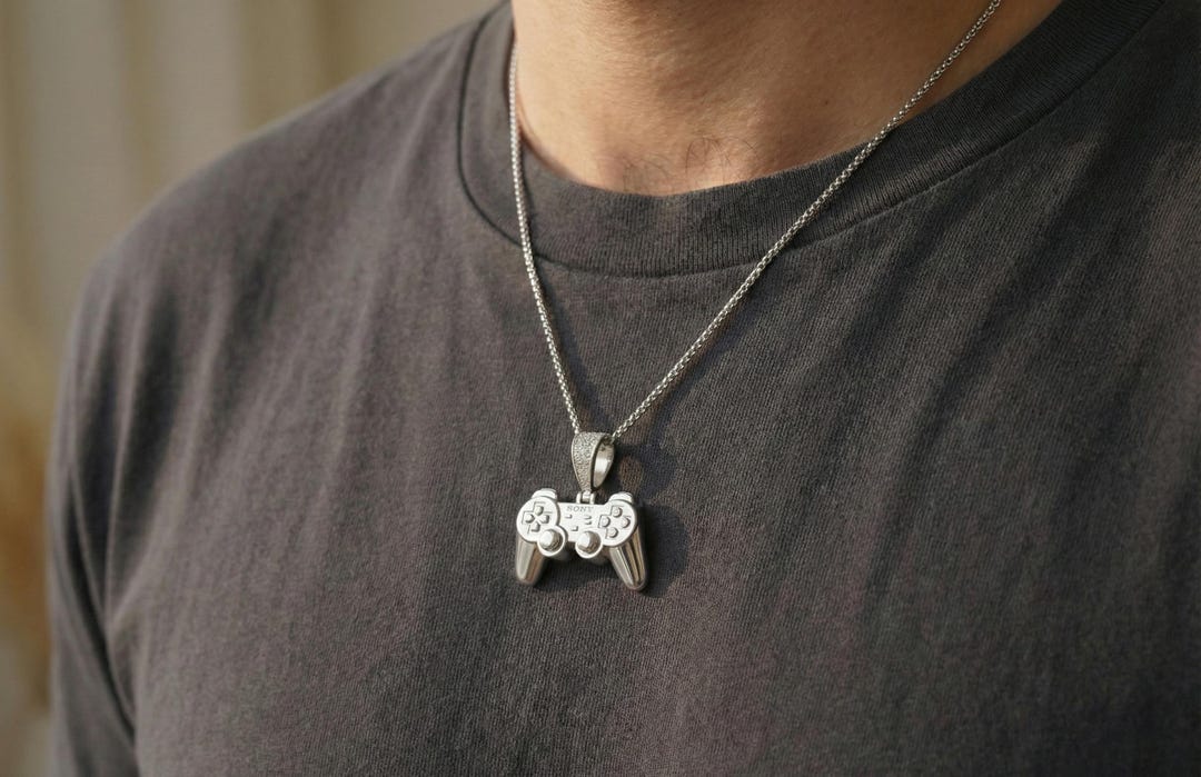Sterling Silver Game Controller Necklace - Handmade Gamer Pendant - Etsy UK