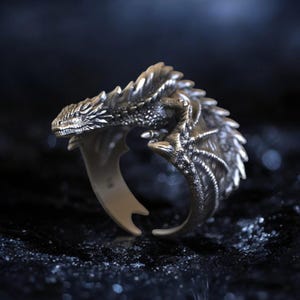 Handcrafted 925 Sterling Silver Dragon Ring: Mythical Fantasy Jewelry