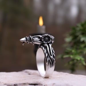 Raven Skull Ring: Gothic 925 Sterling Silver Biker Jewelry
