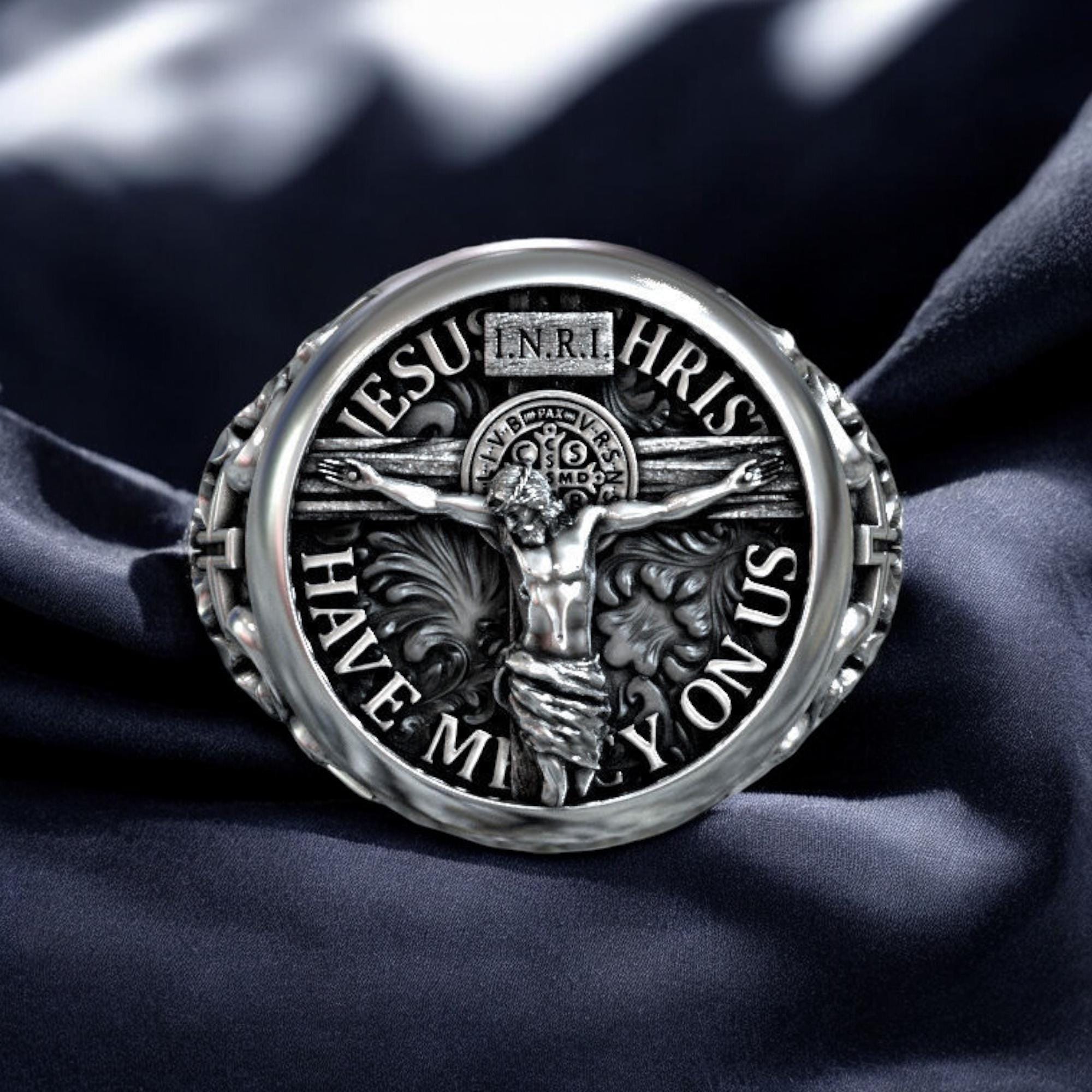 Sterling Silver Jesus Christ Crucifix Signet Ring: Religious Jewelry