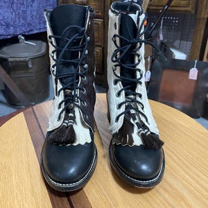 Larry Mahan Lace Up Ankle Boot Black and White Women’s Size 6