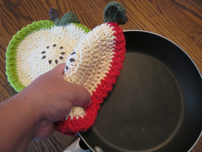 Apple Potholder Double thickness image 4