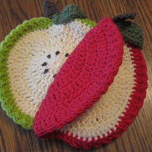 Apple Potholder Double thickness image 2