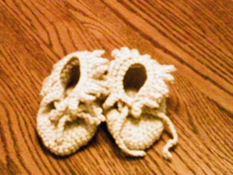 Infant/Toddler crocheted Moccasin style booties image 2